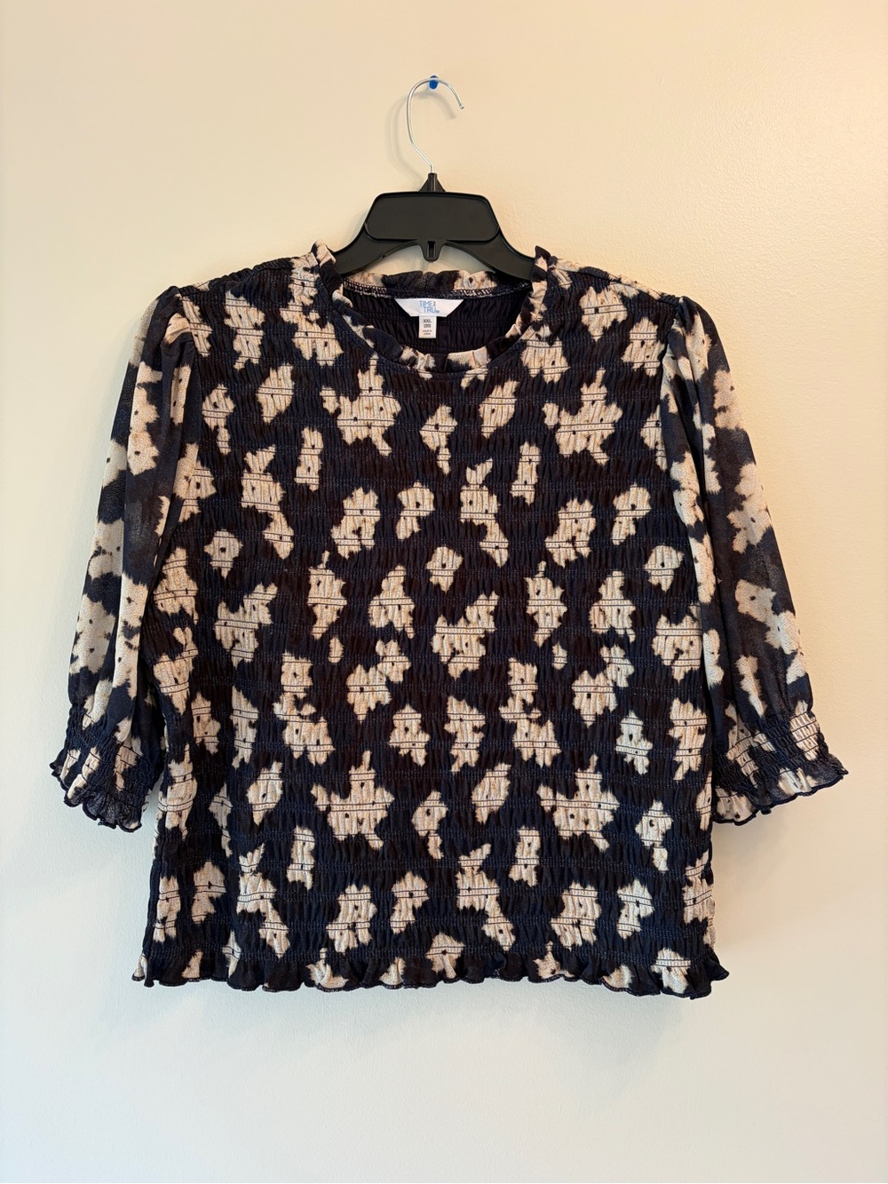 Women's Navy and Cream Smocked Puff Sleeve Top
